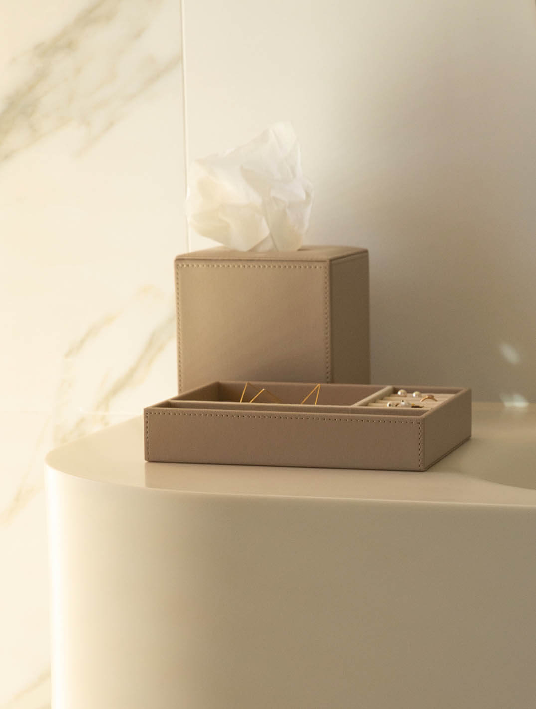 Manam Tissue box Natural - Tissue boxes - Bentley